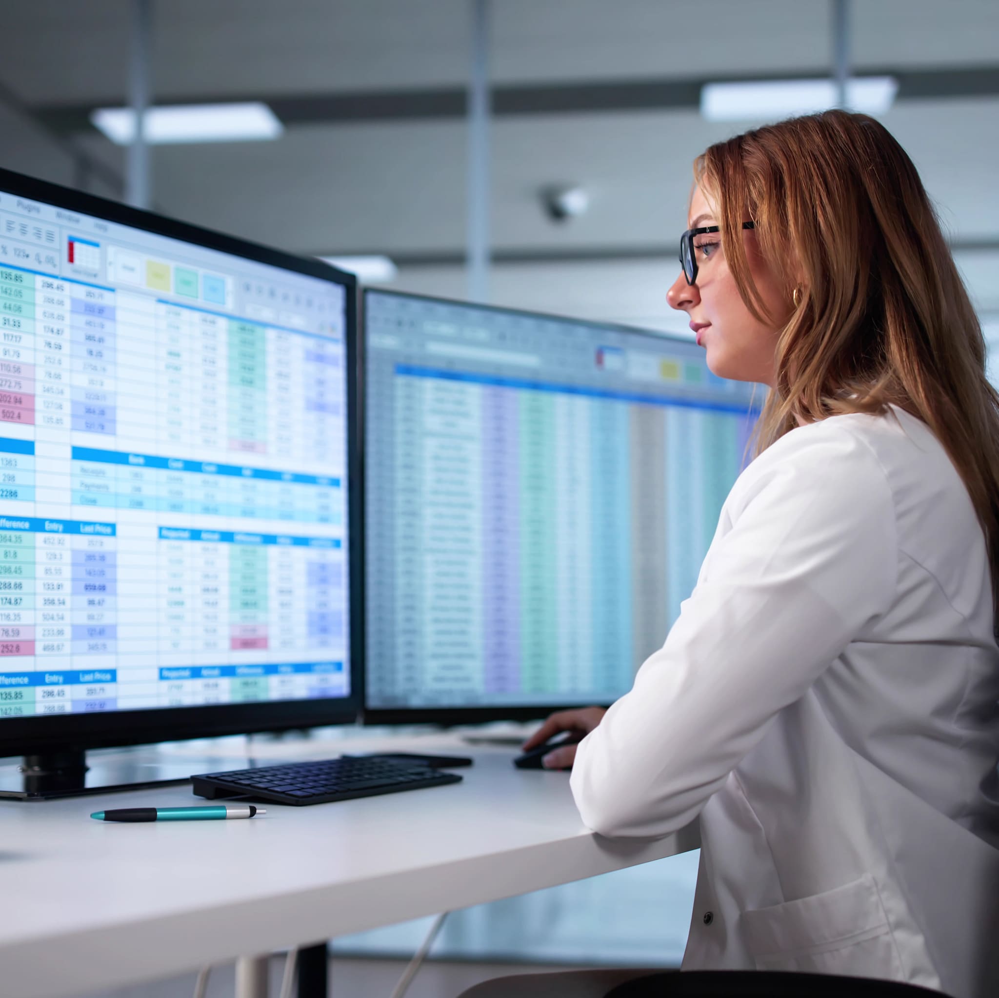 data analytics strategy data warehouse data lake business intelligence roadmap predictive analytics data governance